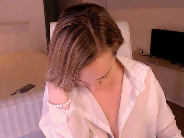 Tilly-Eliot webcam