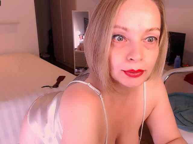 Tilly-Eliot webcam