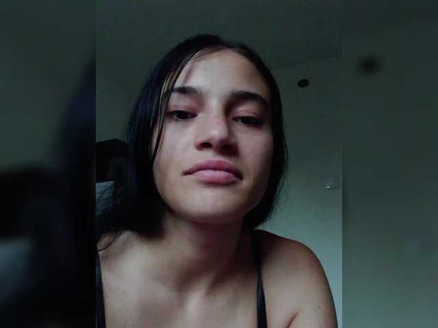 Hotbrunette-1