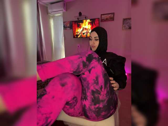 Plennica's BongaCams show and profile