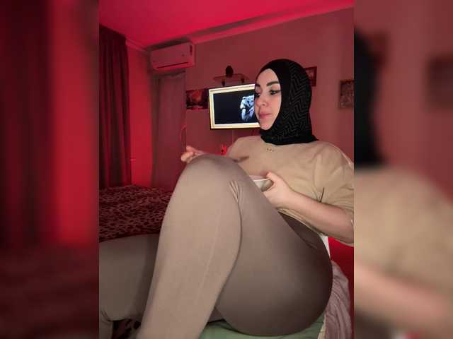 Plennica's BongaCams show and profile