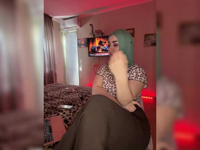 Plennica's BongaCams show and profile