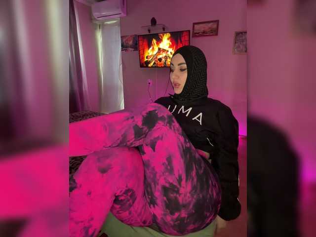 Plennica's BongaCams show and profile