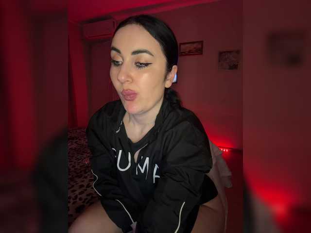 Plennica's BongaCams show and profile