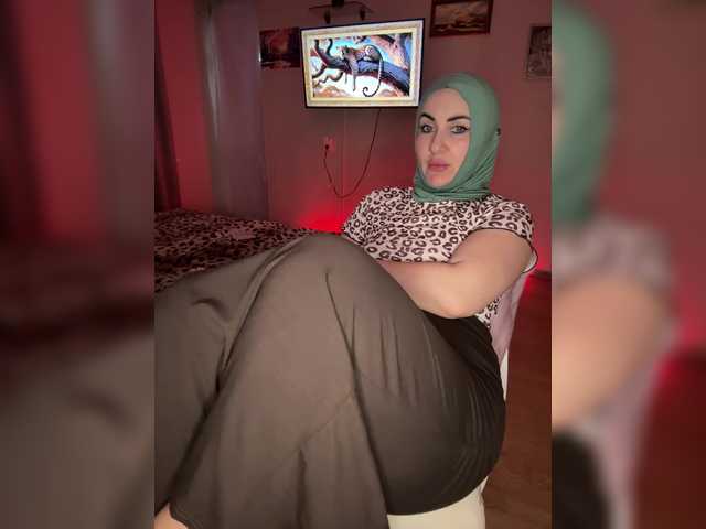 Plennica's BongaCams show and profile