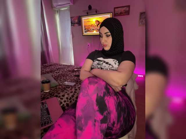 Plennica's BongaCams show and profile