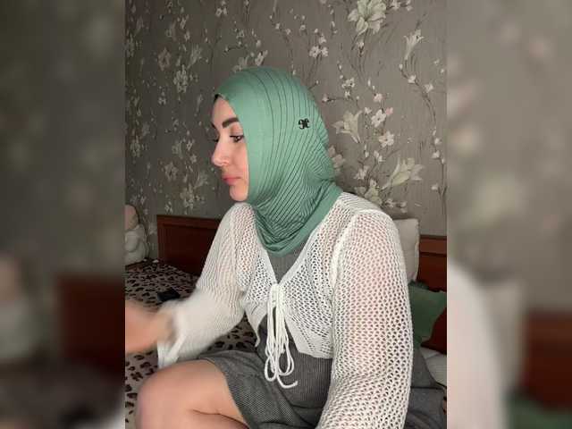 Plennica's BongaCams show and profile