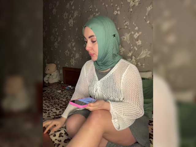 Plennica's BongaCams show and profile