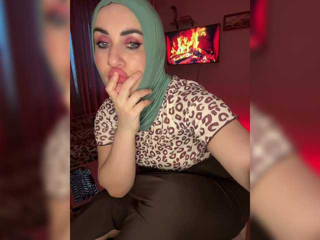 Plennica's BongaCams show and profile