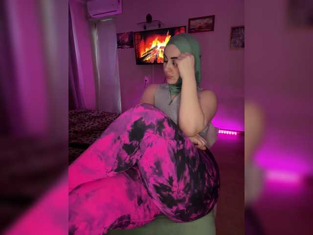 Plennica's BongaCams show and profile