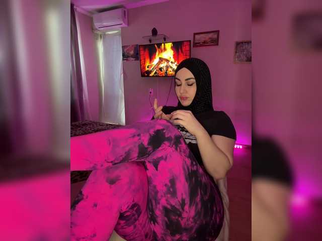 Plennica's BongaCams show and profile