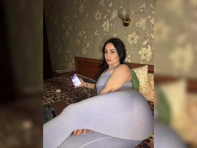 Plennica's BongaCams show and profile