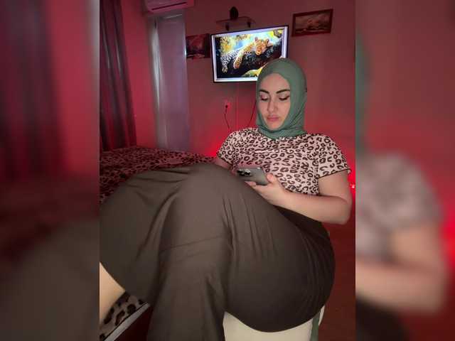 Plennica's BongaCams show and profile