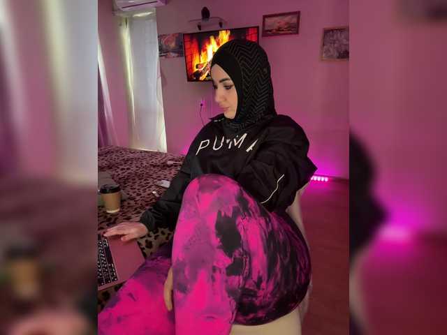 Plennica's BongaCams show and profile