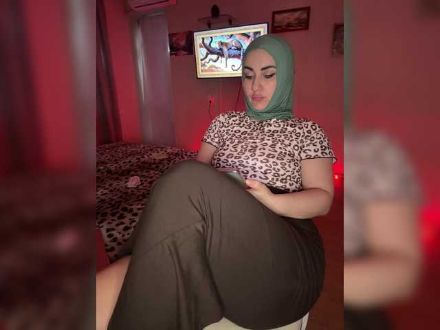 Plennica's BongaCams show and profile