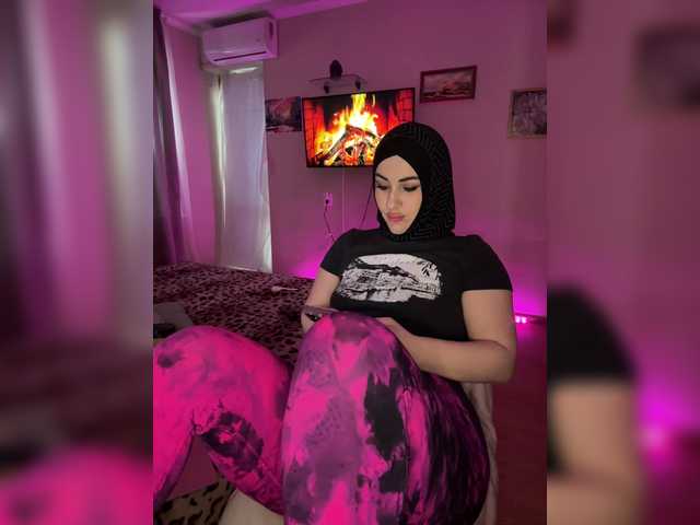 Plennica's BongaCams show and profile