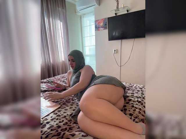 Plennica's BongaCams show and profile