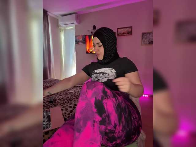 Plennica's BongaCams show and profile