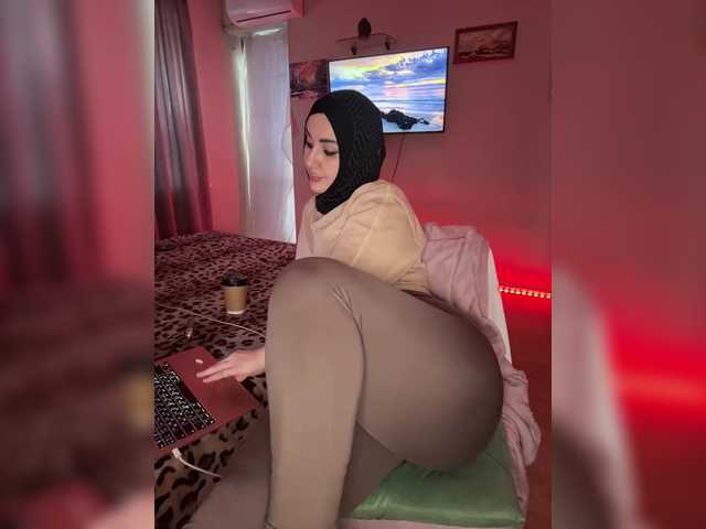 Plennica's BongaCams show and profile