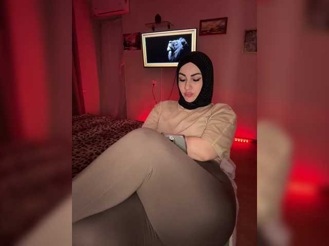 Plennica's BongaCams show and profile