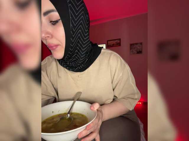 Plennica's BongaCams show and profile