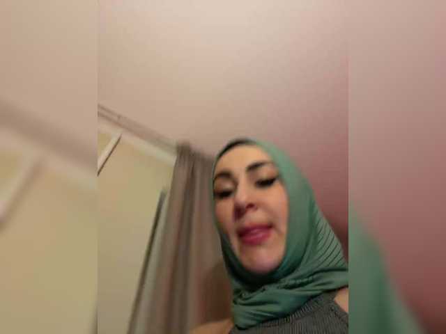 Plennica's BongaCams show and profile