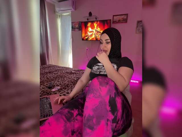 Plennica's BongaCams show and profile