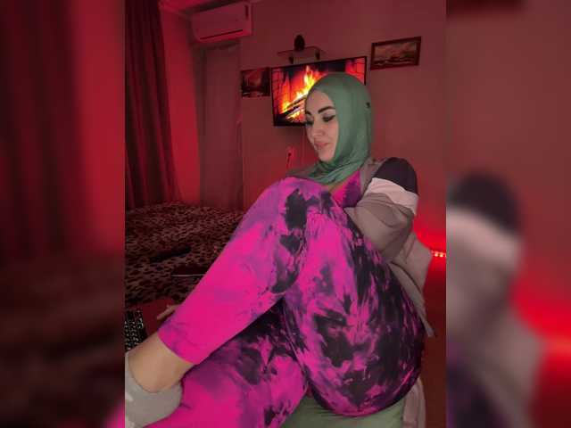 Plennica's BongaCams show and profile