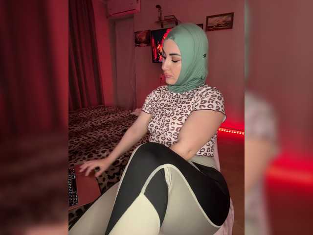 Plennica's BongaCams show and profile