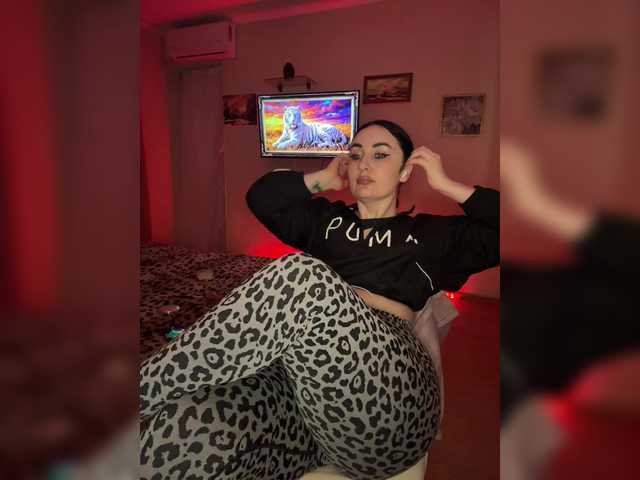 Plennica's BongaCams show and profile