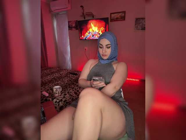 Plennica's BongaCams show and profile