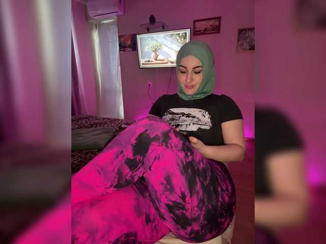 Plennica's BongaCams show and profile