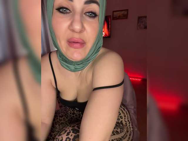 Plennica's BongaCams show and profile