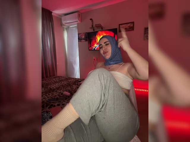 Plennica's BongaCams show and profile