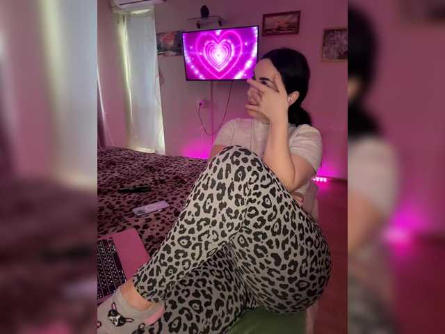 Plennica's BongaCams show and profile