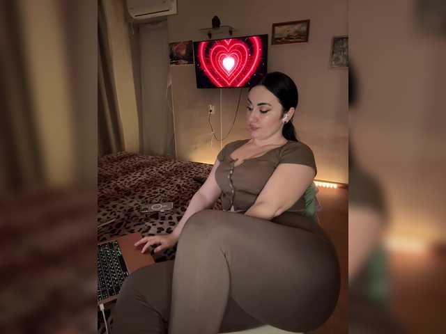 Plennica's BongaCams show and profile