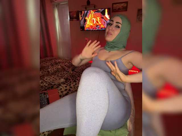 Plennica's BongaCams show and profile