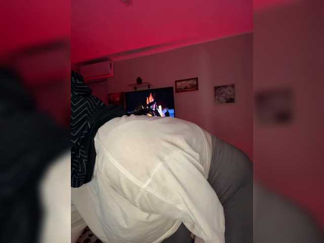 Plennica's BongaCams show and profile