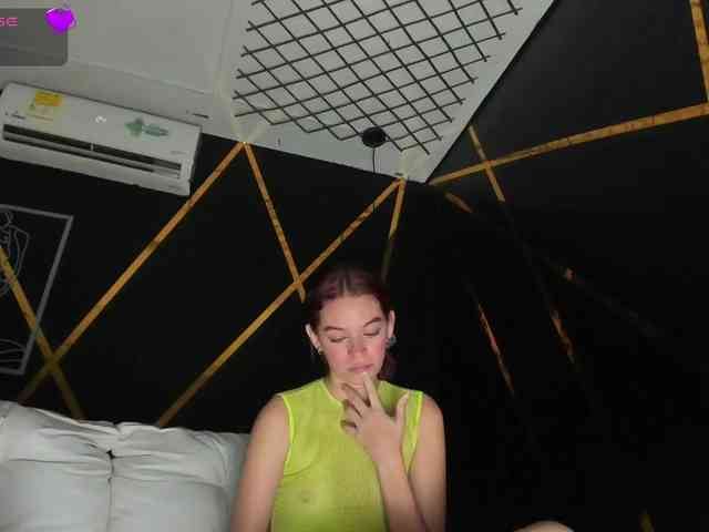 awesome-party webcam