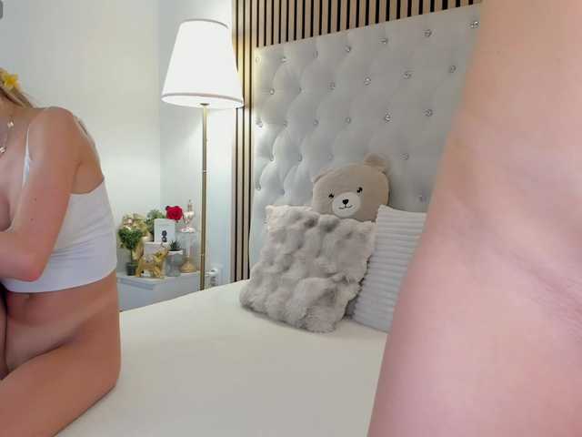  Sarawhitee chat room