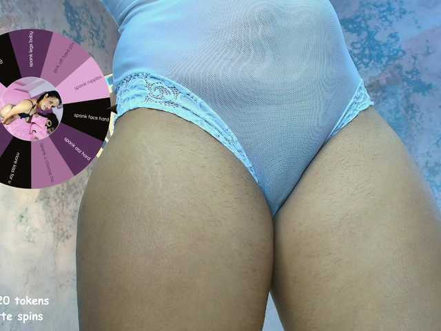  DarcyMoore- chat room