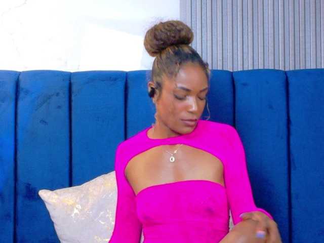 KIARATENTATION's BongaCams show and profile