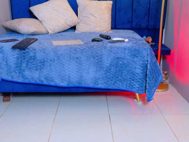 KIARATENTATION's BongaCams show and profile