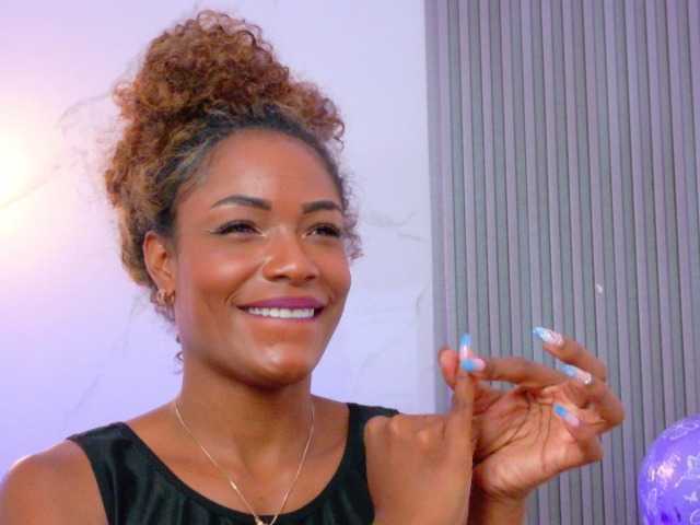 KIARATENTATION's BongaCams show and profile