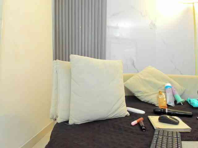 KIARATENTATION Live Webcam on BongaCams KIARATENTATION Live Webcam on BongaCams
