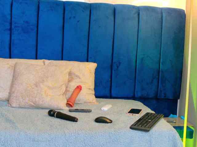 KIARATENTATION webcam