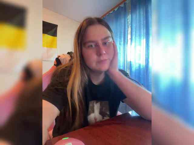 misa-misuk-1365 webcam
