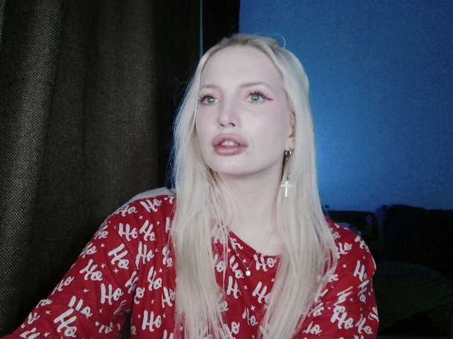 SpaceMarsi's BongaCams show and profile