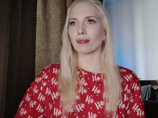 SpaceMarsi's BongaCams show and profile