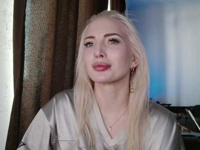 SpaceMarsi's BongaCams show and profile